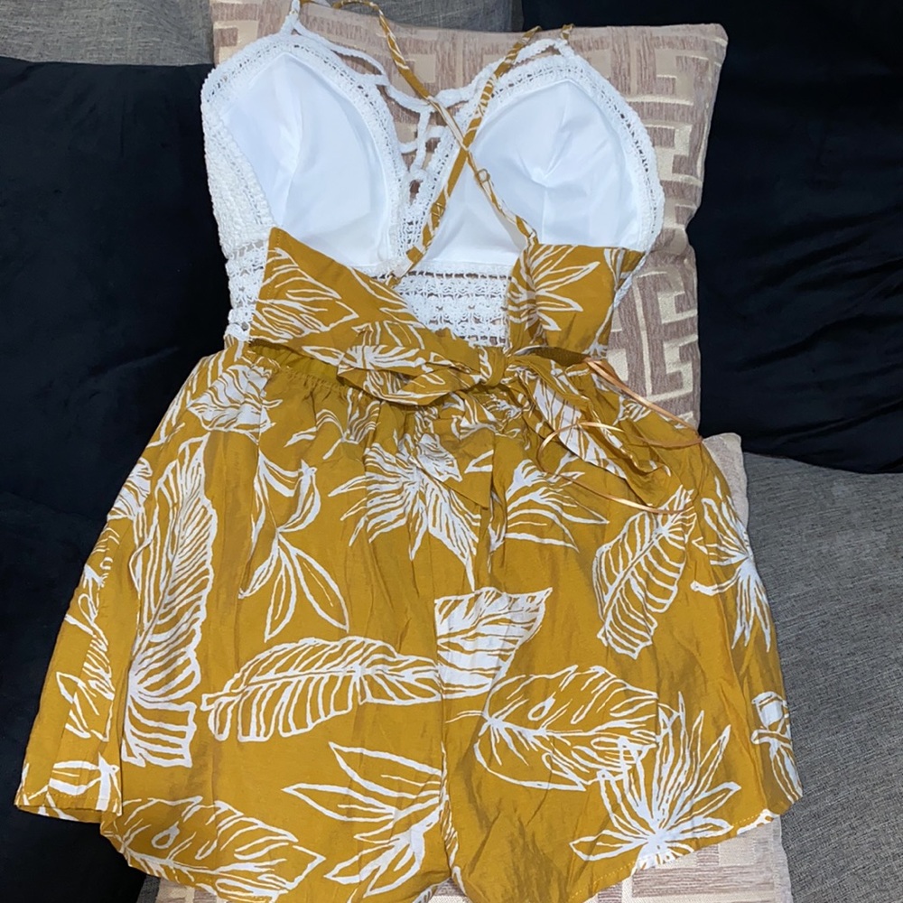 Aruba Vibes Printed Romper.. - Picture 5 of 6